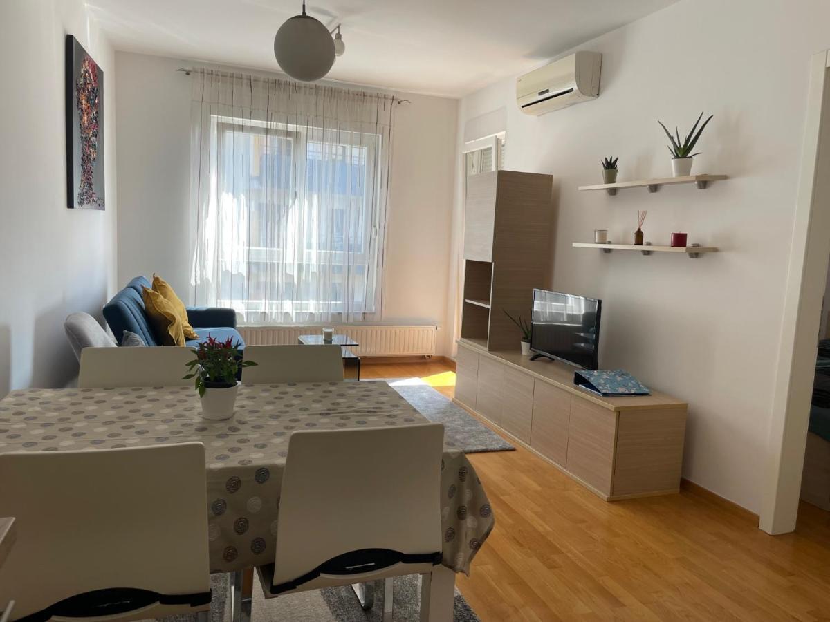 Apartma Jelena *